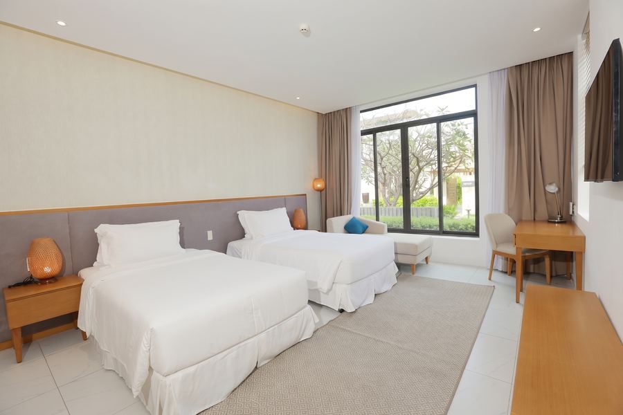 Twin bedroom in the Ocean View villa
